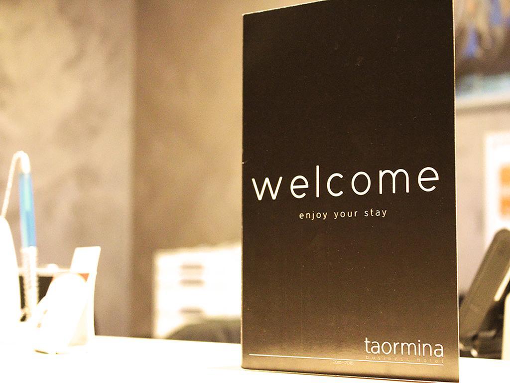 Hotel Taormina Brussels Airport Zaventem Esterno foto