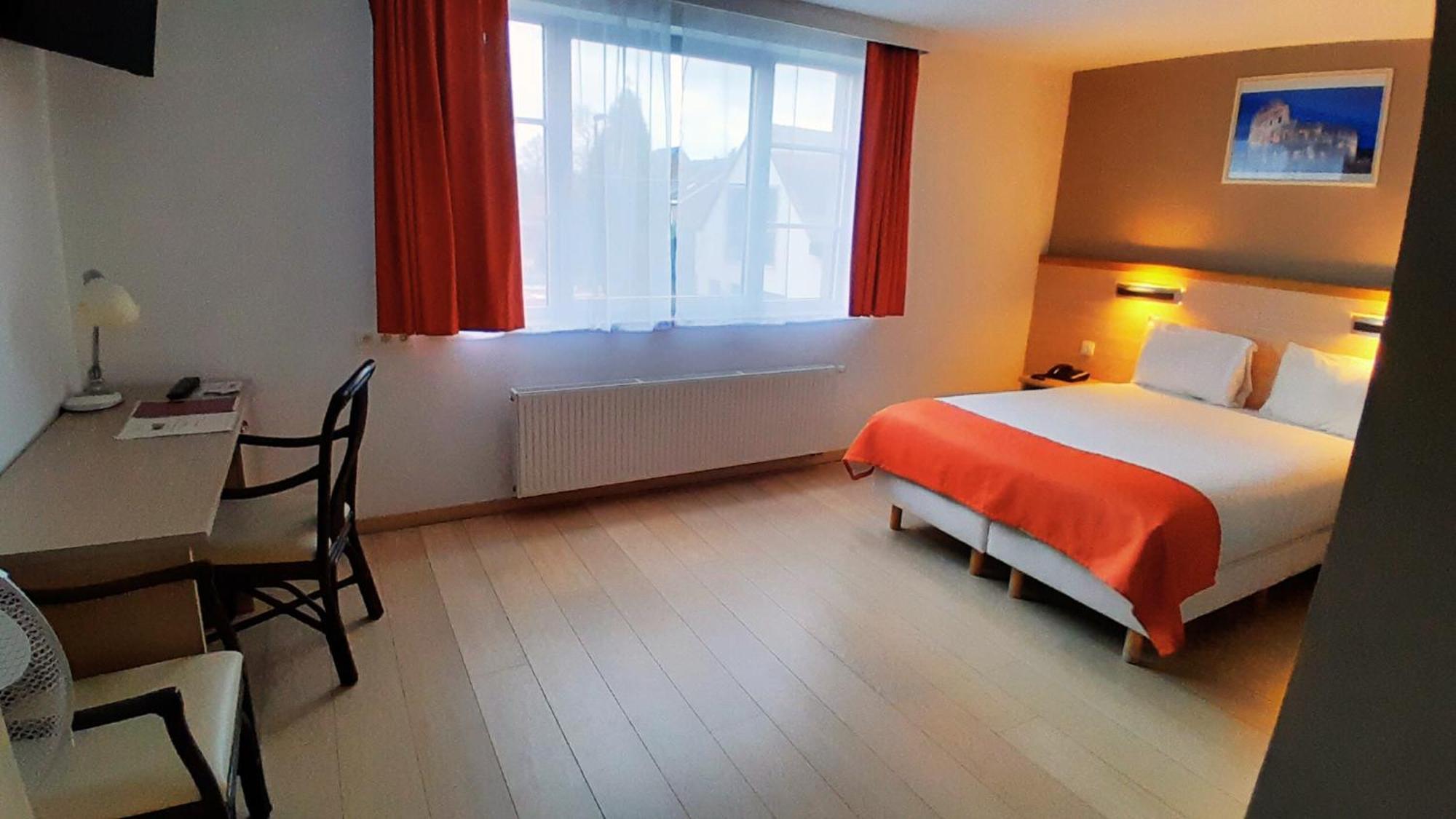 Hotel Taormina Brussels Airport Zaventem Esterno foto