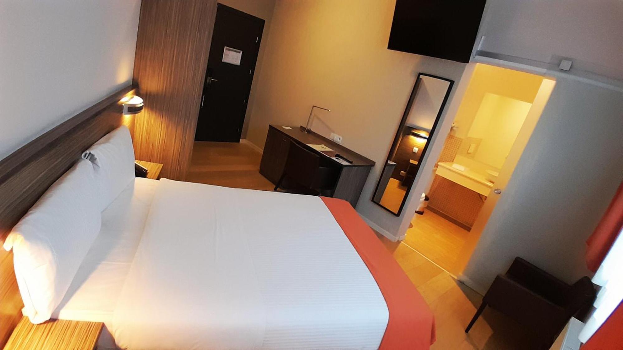 Hotel Taormina Brussels Airport Zaventem Esterno foto